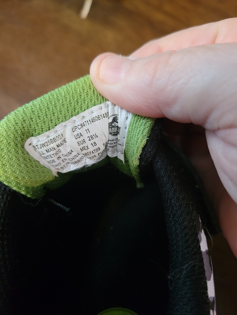 Little Boys Jurassic World Shoes. - Picture 8 of 10